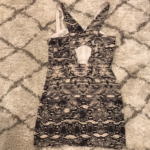 Silence + Noise snake patterned mini - Picture 4 of 6